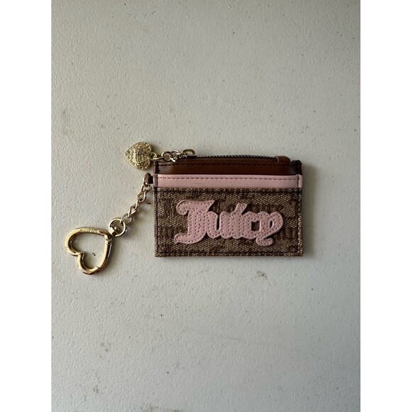 New Juicy Couture Chestnut Chino Signature Charm Paparazzi Card Wallet Case - Picture 1 of 3